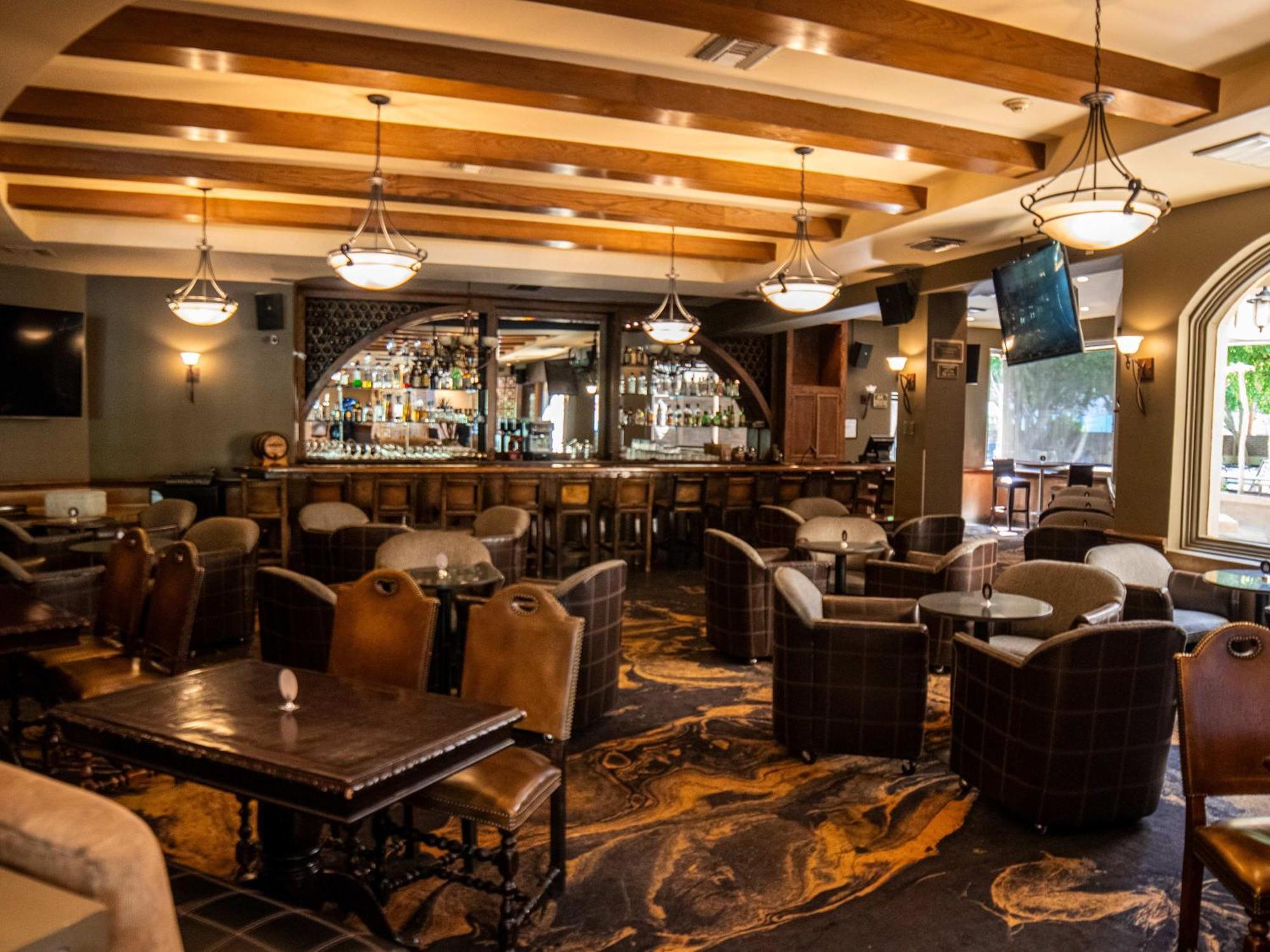 Hotel Araiza Μεξικάλι Εξωτερικό φωτογραφία The interior of the bar